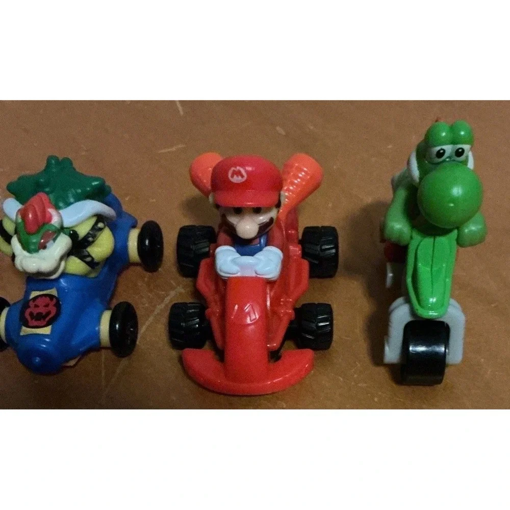 5 Pc 2022 Mario Kart McDonald Happy Meal Toys, Mario, Bowser, Yoshi, Donkey Kong